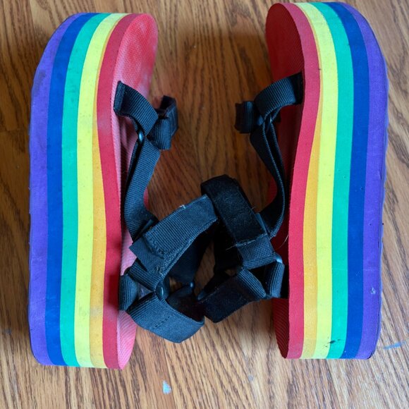 Teva Rainbow Pride Platform Sandels Size Women 11 Men 9 - Picture 3 of 5